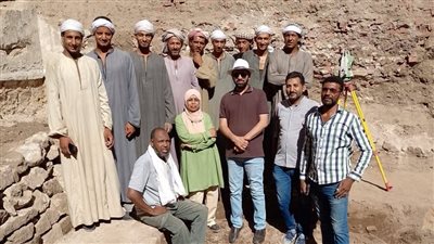 رغم حرارة الجو القاسية.. استمرار أعمال البعثة المصرية السويسرية بأسوان | صور 