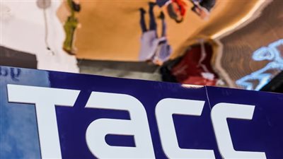 إقالة نائب رئيس وكالة تاس الروسية بعد ظهوره بجانب صحفيين أوكرانيين في مؤتمر بأذربيجان