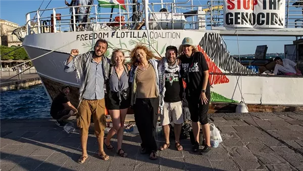 سفينة حنظلة