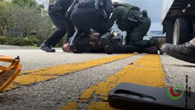 هجوم على ترامب.. شاب أمريكي أسمر البشرة يوثق عنف الشرطة الأمريكية ضده وإغفالها الحقوق المدنية