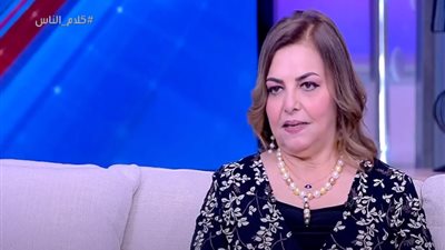 عزة لبيب: قرار اعتزال ليلى طاهر في محله.. ومفيش مشكلة لو الراجل أثنى على جمال واحدة قدام مراته