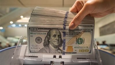 سعر الدولار أمام الجنيه في بداية تعاملات اليوم الاثنين 1 ديسمبر 2025