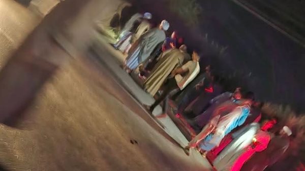 انقلاب سيارة داخل