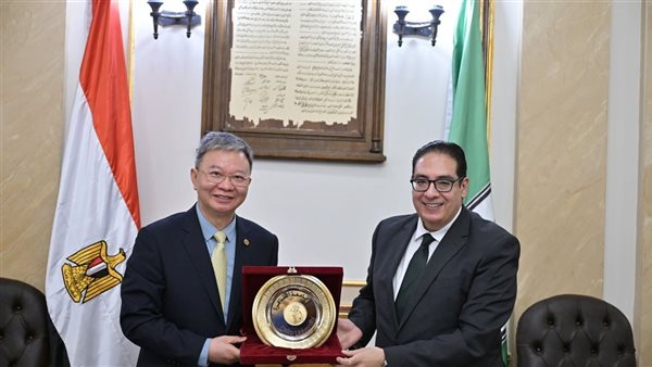 رئيس جامعة القاهرة