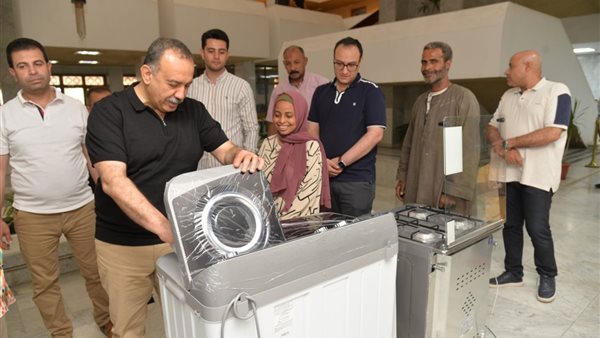 محافظ أسيوط