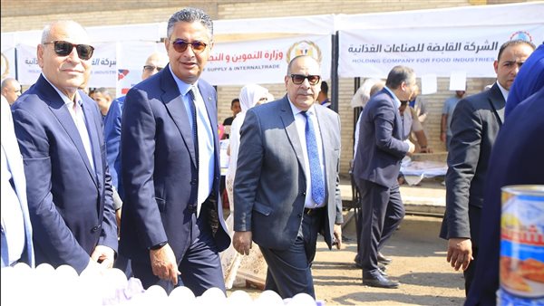 وزير التموين ومحافظ