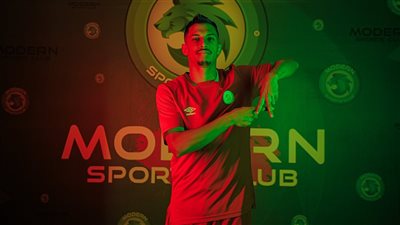 مودرن سبورت يتعاقد مع الجزائري أدم رجم لتدعيم صفوفه