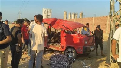 إصابة 5 أشخاص إثر انقلاب سيارة بالطريق الصحراوي في البحيرة