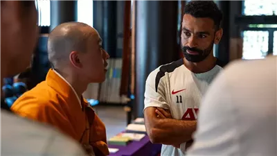 للخضوع لجلسة تأمل.. محمد صلاح رفقة فريق ليفربول من معبد إيكوين في طوكيو| صور