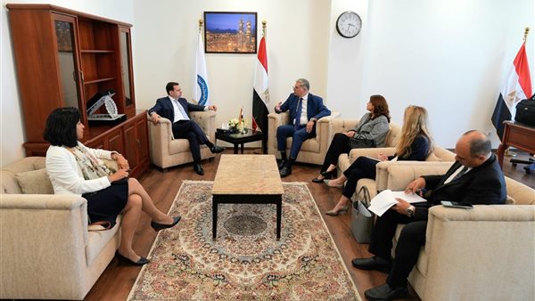 خلال اللقاء