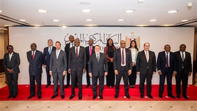 محافظ البنك المركزي يستقبل نظيره النيجيري ويصطحبه في جولة بدار طباعة النقد بالعاصمة الإدارية