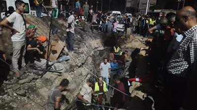 اعتراضا على انقطاع الكهرباء والمياه.. تجمع أهالي قرية منيل شيحة بالجيزة