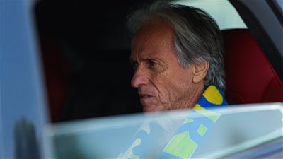 بسبب الأمطار الغزيرة.. خيسوس مدرب النصر يطلب من المدير الرياضي تغيير معسكر النمسا