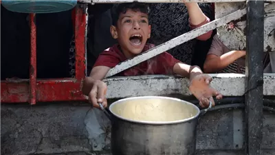 حقيقة مزاعم إسرائيل.. هل الأمم المتحدة تُخزن المساعدات في غزة دون توزيع؟