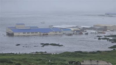 الموجة الأولى من تسونامي تصل سواحل شرق روسيا