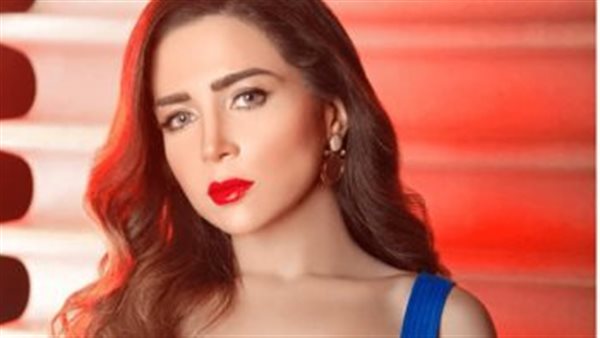 مي عز الدين