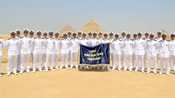 القوات البحرية تستقبل