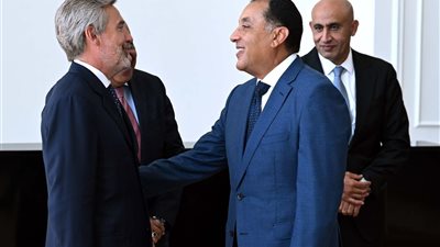 رئيس الوزراء يشهد توقيع بروتوكول تعاون مشترك لإنشاء وتطوير 5 مدارس للتكنولوجيا التطبيقية في مجالات الكهرباء