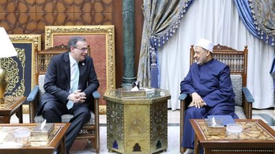 تعيين 40 ألف معلّم بالأزهر.. رئيس التنظيم والإدارة: عدد المتقدمين لمعلّم رياض الأطفال 44 ألفًا ولمعلّم رياضيات 20 ألفًا