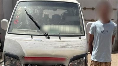 القبض على سائق ميكروباص تعدى على سيدة وزوجها بمفتاح بالجيزة 