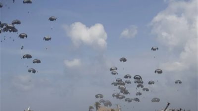 بالتنسيق مع الأردن.. بلجيكا تشارك في عمليات الإنزال الجوي على غزة