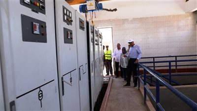 محافظ أسوان يوجه ببدء التشغيل التجريبي لمشروع محطة رفع صرف الرغامة لخدمة نحو 20 ألف نسمة