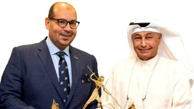 ياسر إدريس: احتفال أساطير ألعاب الماء بدخول حسين المسلم قائمة العظماء فخر لكل عربي