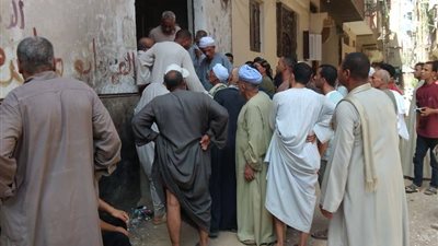 وكيل وزارة الزراعة بسوهاج يوجه بمتابعة صرف الأسمدة المدعمة بأخميم| صور