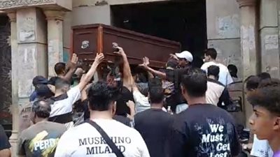 وصول جثمان حسام حسن ضحية حادث حفل محمد رمضان إلى مسقط رأسه لأداء صلاة الجنازة عليه