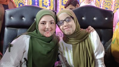 3 عمرات وسبيكة ذهبية.. قرية جروان بالمنوفية تكرم الأولى على الثانوية الأزهرية للمكفوفين