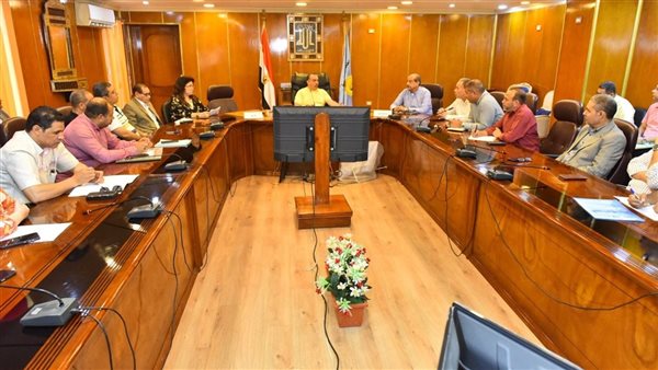 محافظ أسيوط