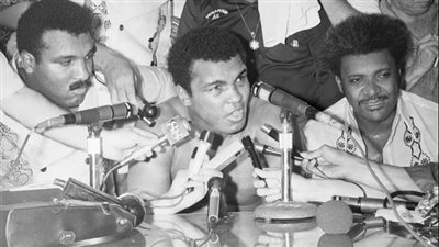 وفاة شقيق أسطورة الملاكمة محمد علي كلاي عن عمر يناهز 82 عامًا