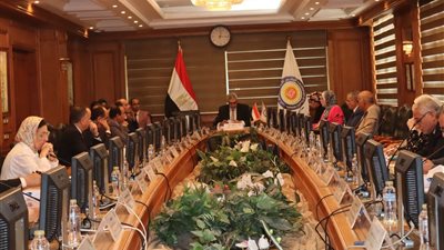 المجلس الأعلى للجامعات يبحث تخصيص منح للطلاب الأفارقة وتوطين صناعة الألبان في مصر