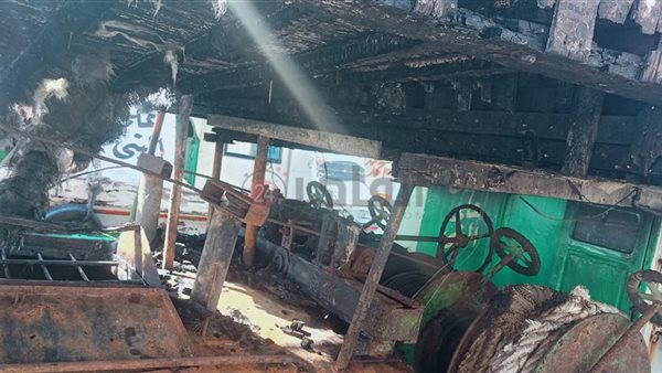 حريق مركب صيد بدمياط