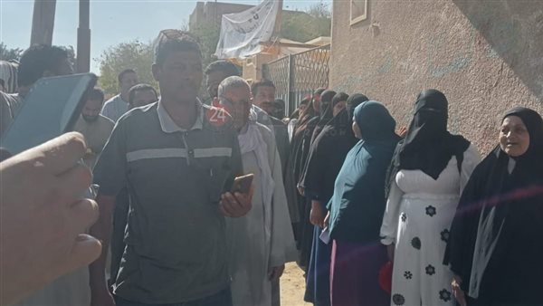 السيدات يتصدرن المشهد