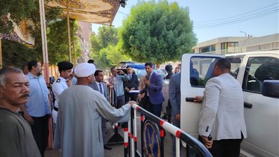 مدير أمن قنا يتفقد اللجان الانتخابية ويشدد على تأمين العملية الانتخابية وحُسن معاملة المواطنين