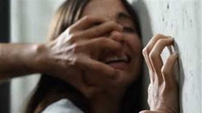 التحقيقات: موظف وسيدة اتفقا على استدراج فتاة من مصحة علاج إدمان ببدر لهتك عرضها