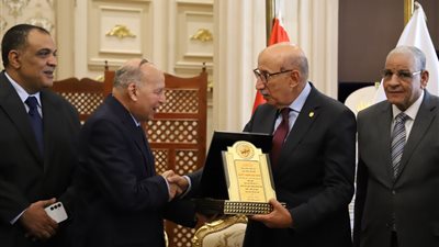 رئيس نادي قضاة جنوب سيناء يهنئ رئيس مجلس القضاء الأعلى بمناسبة توليه منصبه | صور