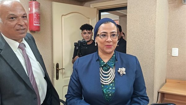 ر رئيسة المجلس القومي