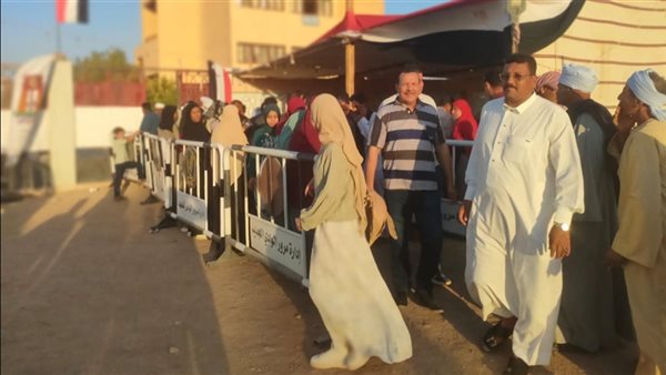 جانب من اقبال الناخبين