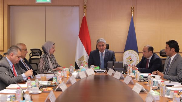 وزير السياحة والأثار