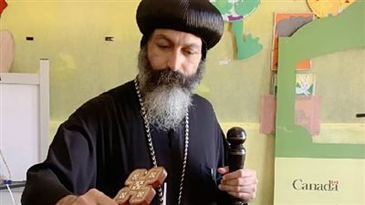 أسقف برج العرب خلال الإدلاء بصوته في انتخابات الشيوخ: المشاركة واجب وطني