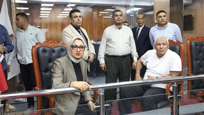 محافظ الوادي الجديد يتابع سير العملية الانتخابية في ثاني أيام التصويت بانتخابات الشيوخ