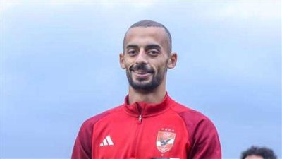 شوبير: الزمالك وبيراميدز يسعيان لضم أحمد عبد القادر