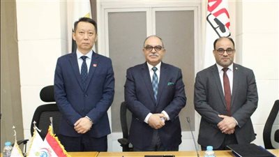 الصحة: فاكسيرا توقع مذكرة تفاهم مع شركتي القلعة الإماراتية وRed Flag الصينية لتعزيز إنتاج وتصدير اللقاحات البشرية والبيطرية