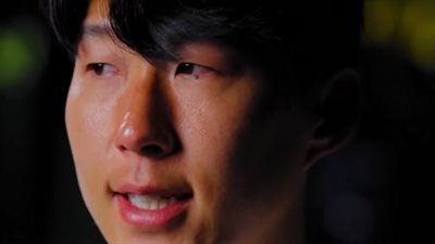 بالدموع.. سون يوجه رسائل مؤثرة لجماهير توتنهام عقب رحيله لـ لوس أنجلوس