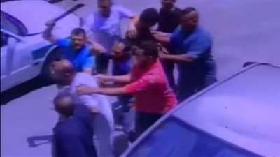 الأمن يفحص فيديو متداول يتضمن التعدي على شخص بسلاح أبيض أمام إحدى اللجان الانتخابية 