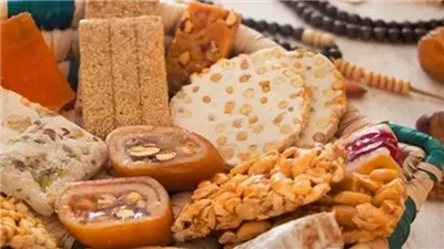 الإفتاء: شراء حلوى المولد النبوي والتهادي بها مستحب