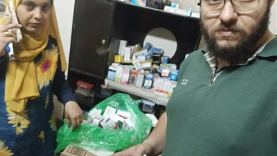  ضبط كميات كبيرة من الألبان والأدوية مجهولة المصدر داخل عيادة أطفال في سوهاج