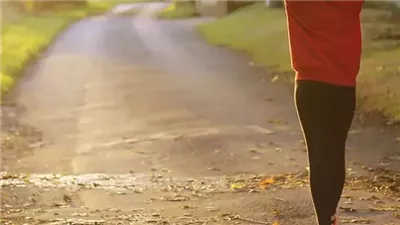  المشي اليومي قد يطيل العمر لسنوات.. دراسة علمية تكشف التأثير الحقيقي للنشاط البدني